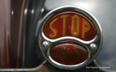 4 Steps To Quickly STOP The Roller Coaster In Your Mind And Calm Yourself